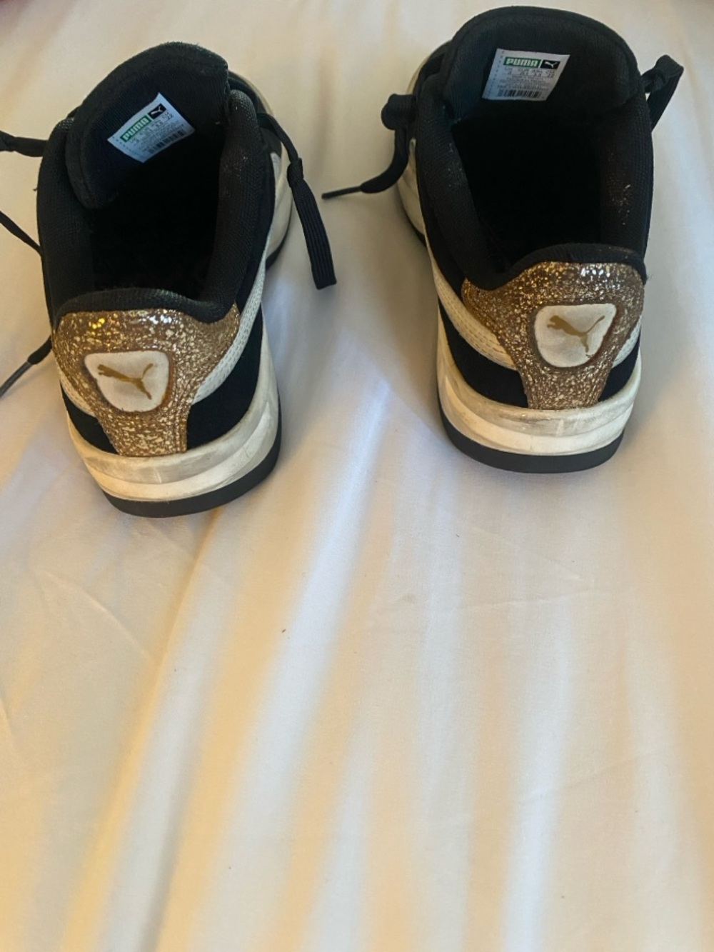 Black Suede Low-Top Casual Sneakers - Picture 4 of 4